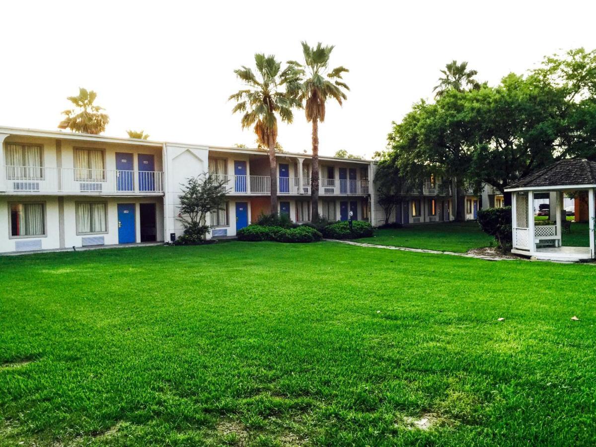 Motel 6-Houston, Tx - East エクステリア 写真