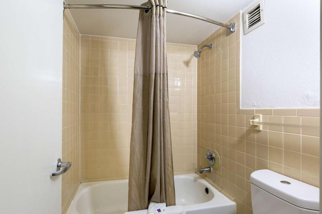 Motel 6-Houston, Tx - East エクステリア 写真